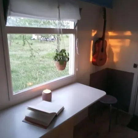 Gezellige En Frisse Pipowagen Bij Zutphen En Ijssel Apartment Vierakker