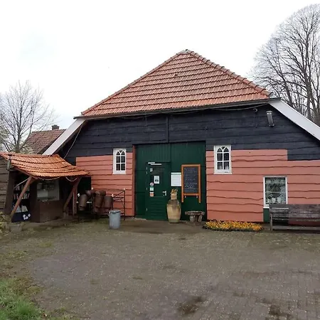 Gezellige En Frisse Pipowagen Bij Zutphen En Ijssel